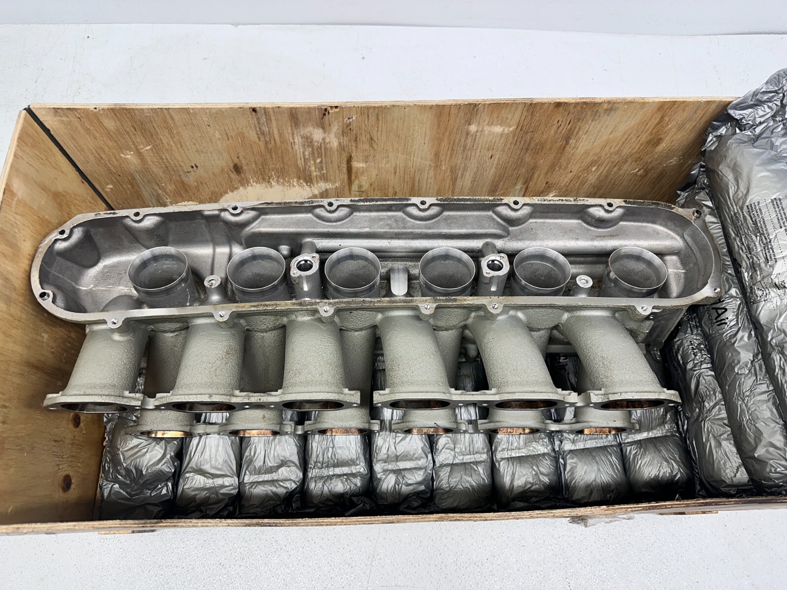 2018-2024 FERRARI 812 GTS SUPERFAST F152M 6.5L V12 ENGINE INTAKE MANIFOLD OEM