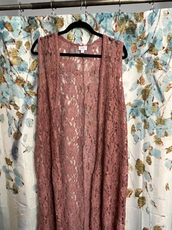 Lularoe Joy in Rose Pink Floral Lace