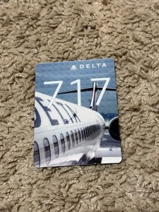 Delta Airlines Pilot Trading Card #40 | 717 | 2016