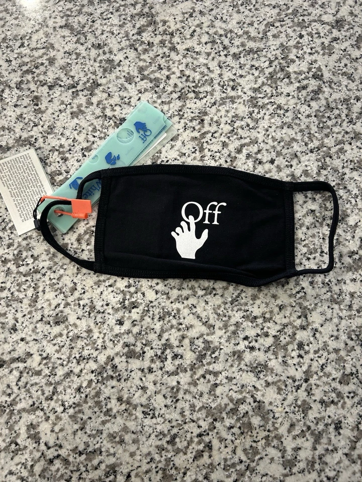 Off-White Arrows Face Mask Black/White - Image 3 of 4