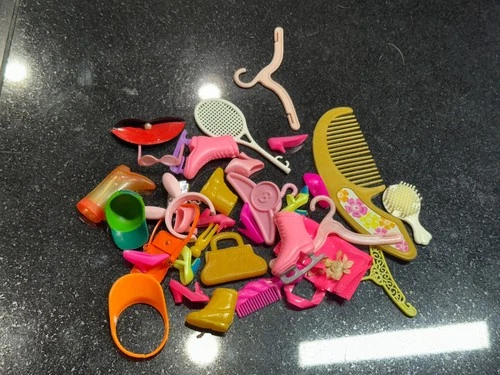 Vintage Barbie Shoes / Accessories Lot 1970s Purse Comb Mattel Dawn Original