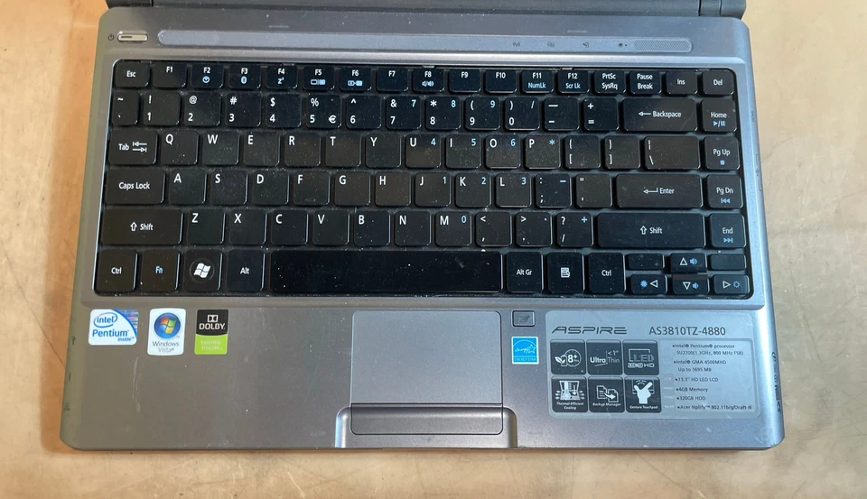 Portátil Acer Aspire 3810T Intel Pentium Windows Vista 13,3" sin disco duro Foto 3 de 4