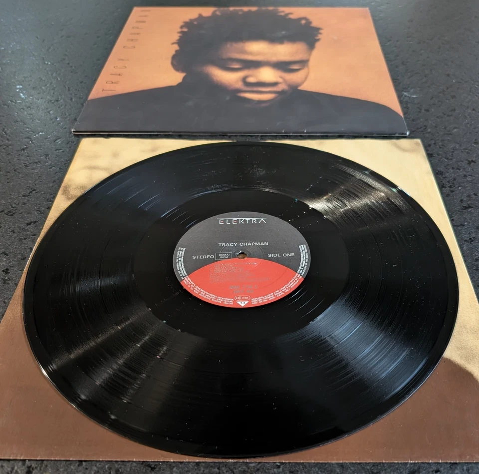 TRACY CHAPMAN S/T 1988 LP, Original 1st Pressing, GERMANY Elektra.  NM Vinyl !!! - Image 2 of 4