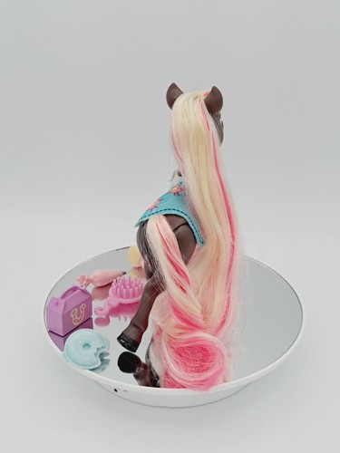 Wild Manes "LANA'S Donut Shop" Spielzeug Pferd + Zubehör - Bild 2 von 5