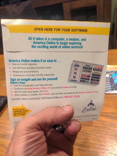America Online AOL Version 2.5 For Macintosh 1995 3.5" Floppy Disk Vintage - Picture 3 of 3