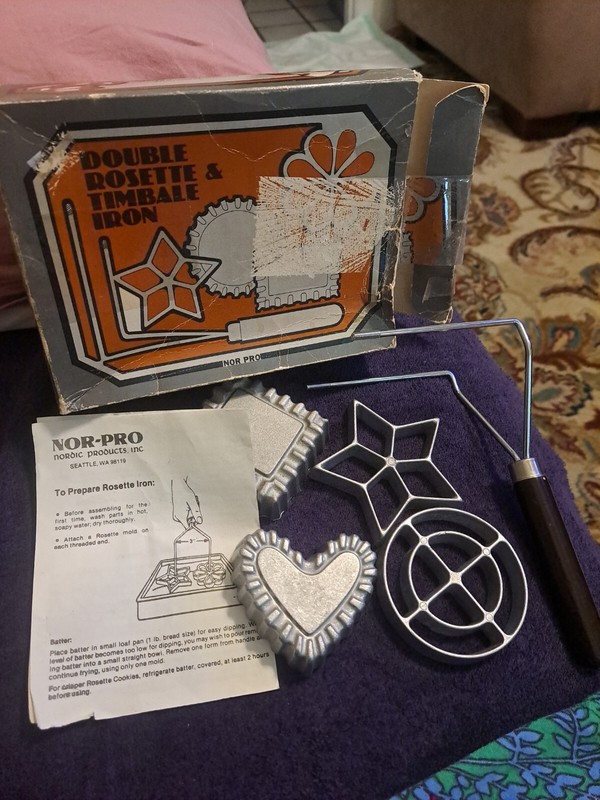 NOR PRO Vintage Double Rosette and Timbale Iron 4 Molds w/original Paperwk/Box