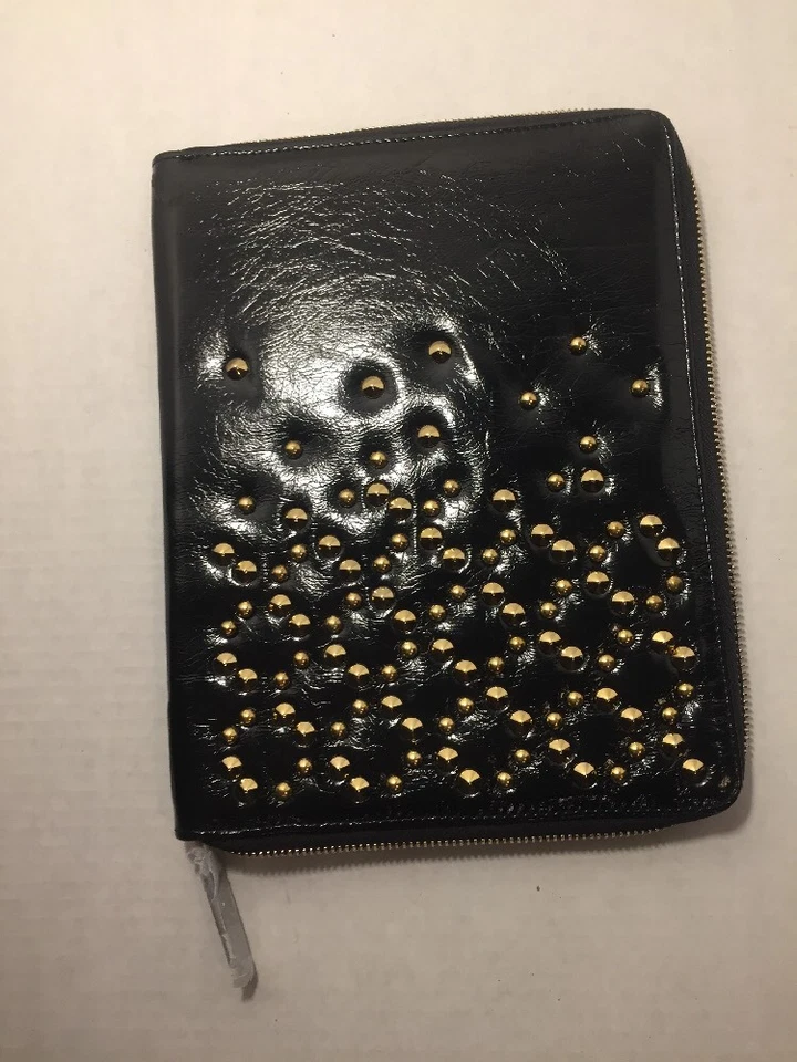 Funda para iPad Be&D para mujer negra con tachuelas doradas 8"X10" nueva Foto 2 de 4