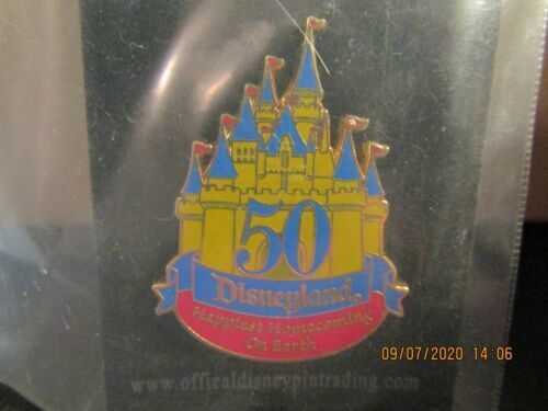 Disney Pin Set - Walt Disney World 50th Anniversary - Mickey and Minnie Back  Scratcher