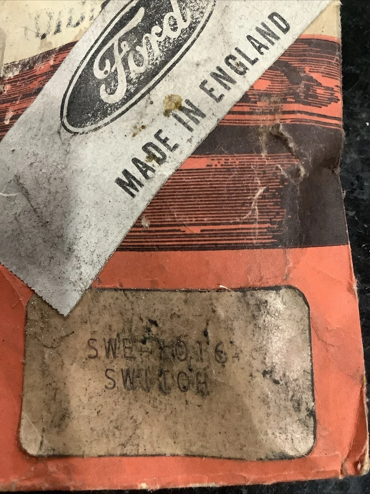 Nos Ford Cortina Escort Toggle Switch Made In England  - Image 4 of 4