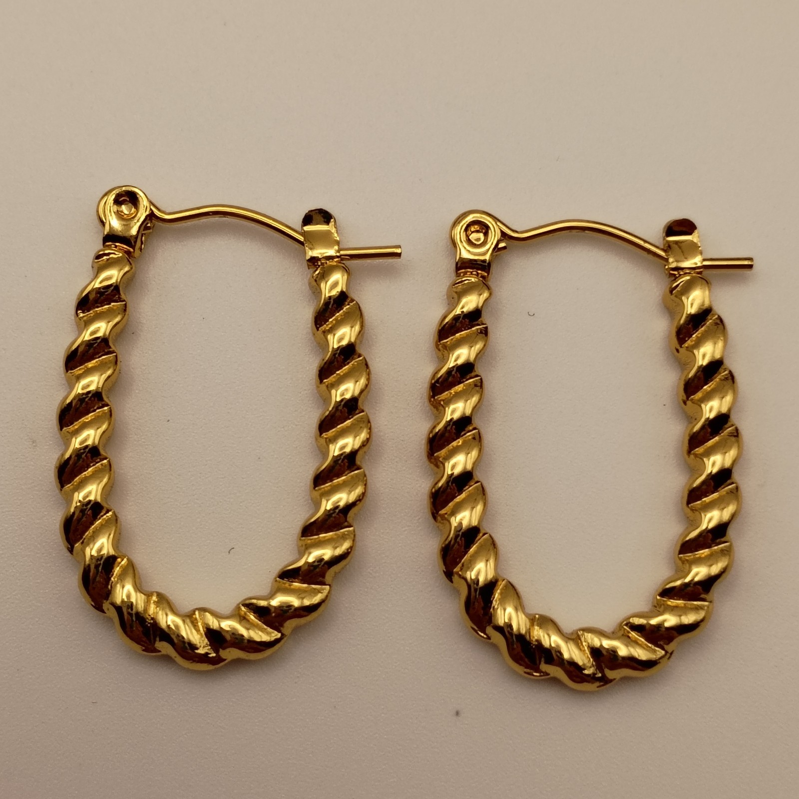 Twisted Oval Hoop Earrings Dainty Classic 18K Gold Plated Stainless Steel
