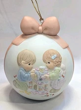 Home Sweet Home 2002 Masterpiece Ornament - © 2002  #104208 Precious Moments