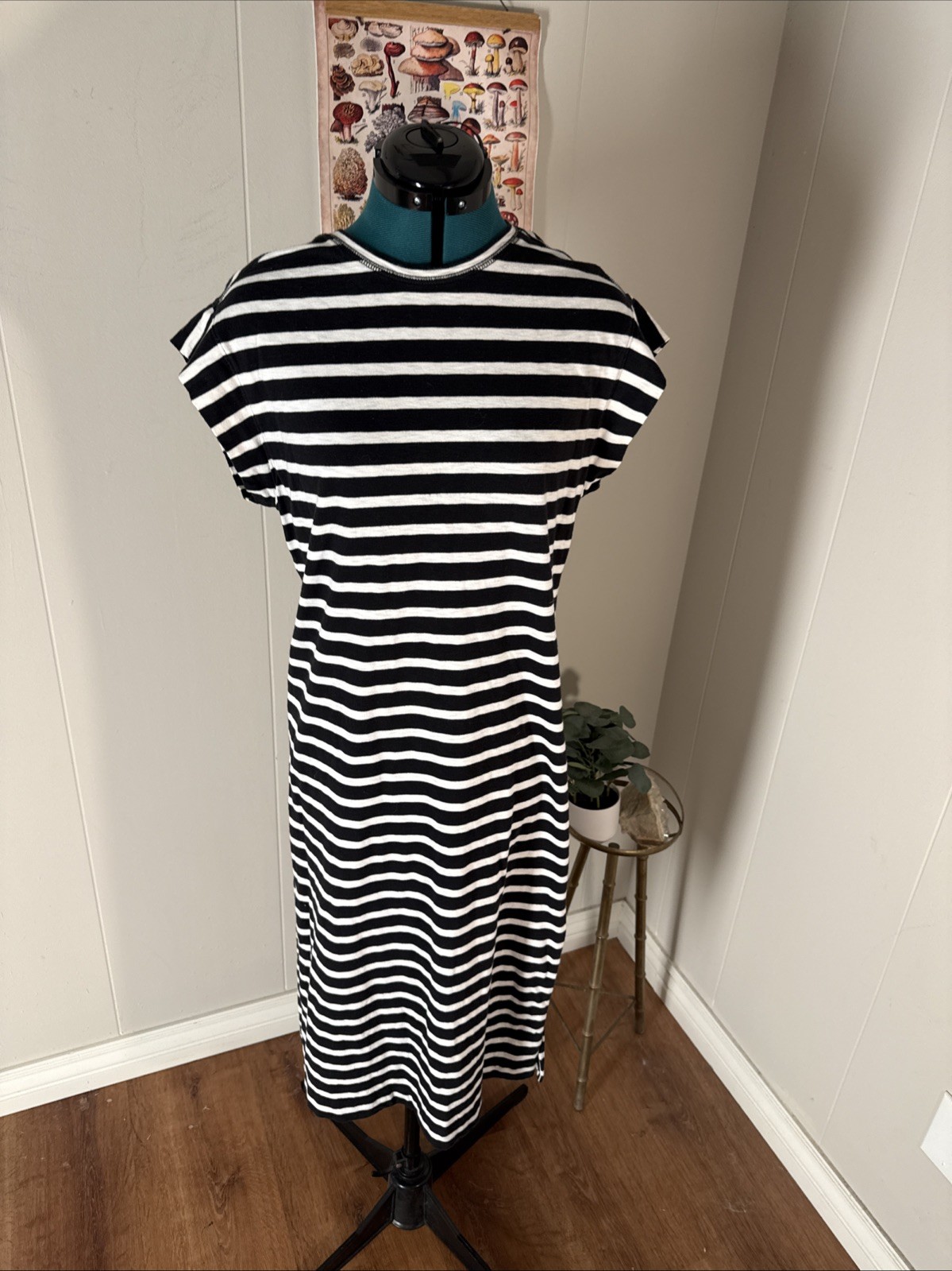 Everlane The Luxe Cotton Side-Slit Tee Dress Cap Sleeve SZ S Black Minimalist