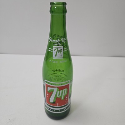 Vintage 7-Up  ''FRESH UP WITH 7UP'' Green Glass Bottle 12 OZ. 1968