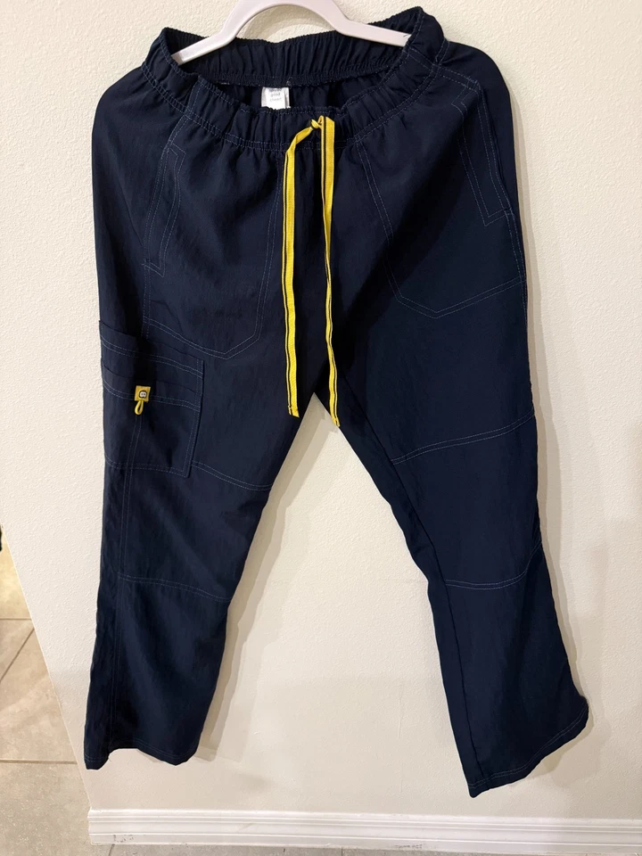 WONDER WINK FOUR FLEX SCRUB UNIFORM SET DARK NAVY (M) PREOWNED (H-23) - Image 2 of 4