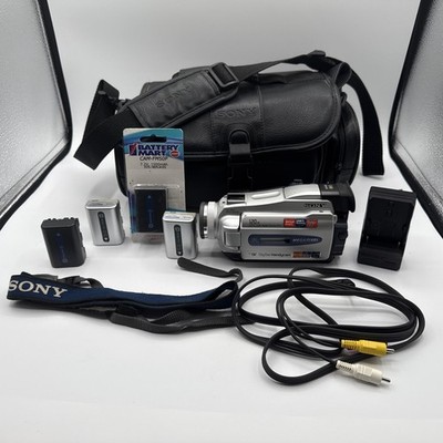 Sony Handycam DCR-TRV25 Mini DV Video Camcorder W/5 Batteries