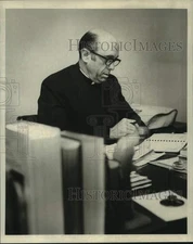 Press Photo Monsignor Alexander Segur - noc37936