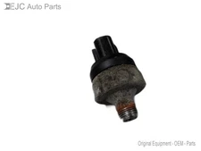 Engine Oil Pressure Sensor For 00-04 Toyota Avalon  3.0