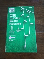 HOME ACCENT HOLIDAY 200 Cool White Mini LED Icicle Lights, White Wire, 17.5 ft.