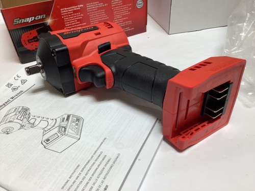 New Snap-on™ Lithium CT9038DB 18V 18 Volt 3/8" Short Compact Body Impact Wrench - Picture 2 of 7