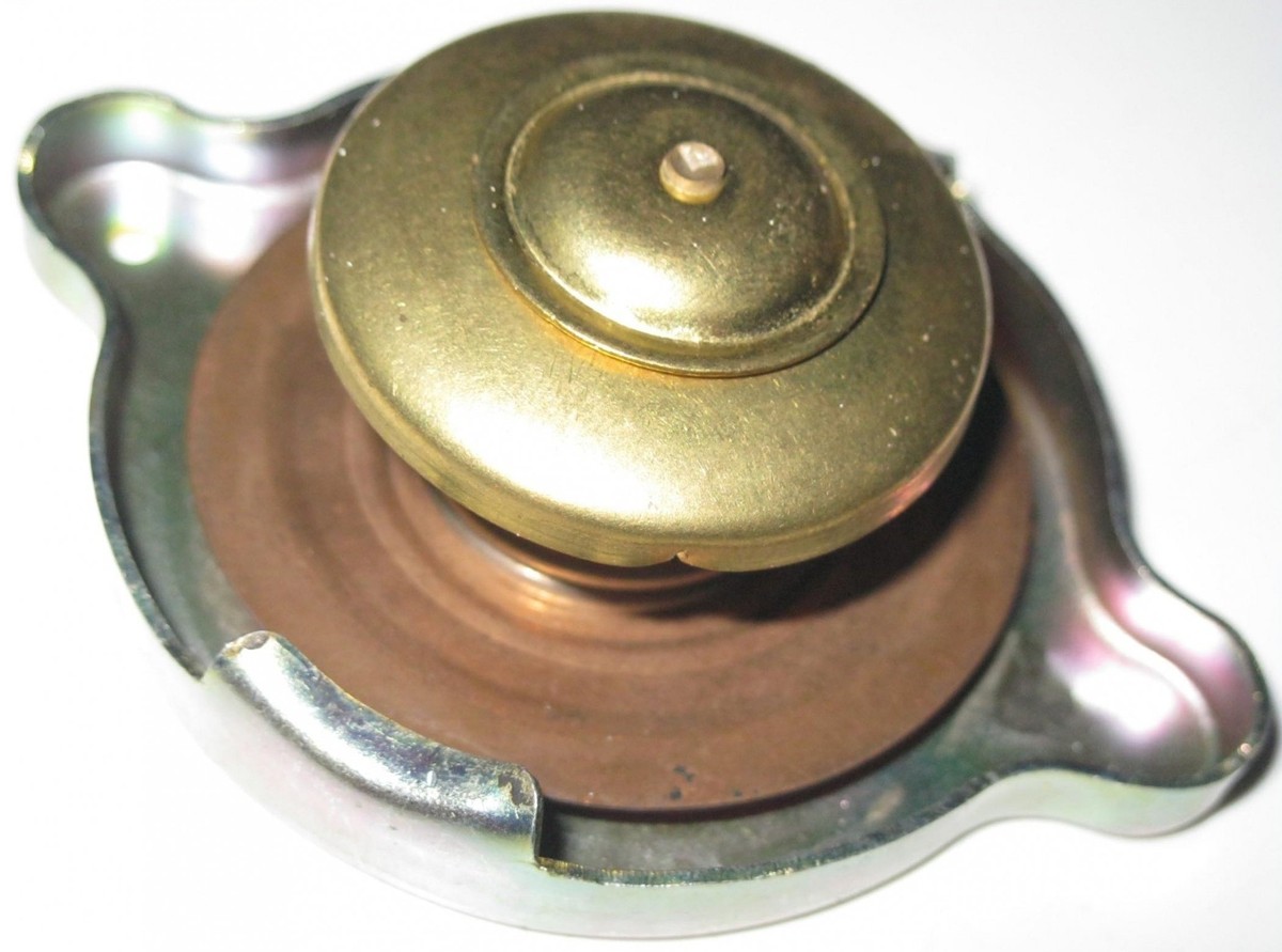 Mercedes Truck Engine Radiator Expansion Water Tank Cap 