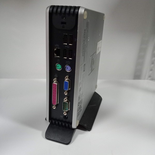 HP Client T5000 HSTNC-002L-TC 436673-001; LPT Paralelo, RS-232 Serie