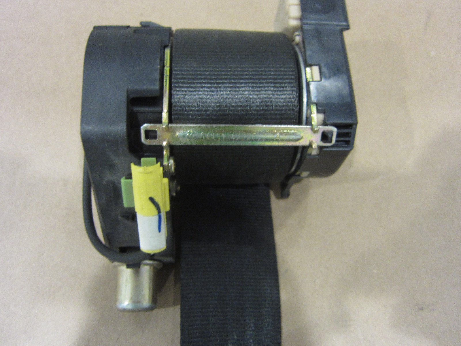 Maserati 4200 Coupe - RH Front Seat Belt Roller Assembly (USED) - Part# 66310500