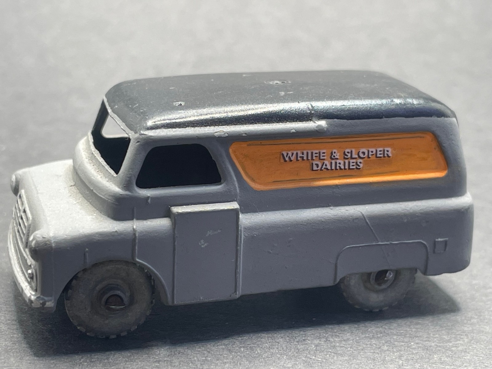 Matchbox 42a, Evening News Van - Free Price Guide & Review
