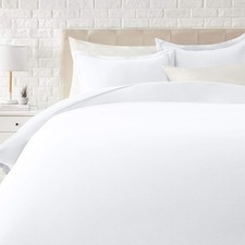WHITE - AMAZON BASICS LIGHTWEIGHT MICROFIBER 3 PIECE DUVET COVER SET FULL/QUEEN