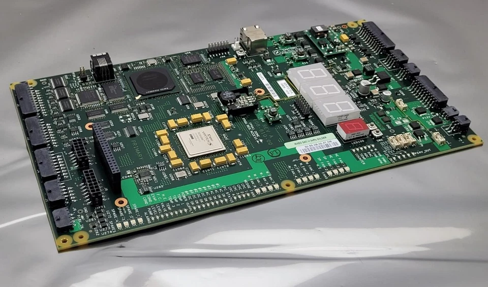 Placa de control FPGA Teradyne 608-810-70/A 608-810-00 Virtex 5 XC5VLX85 Foto 3 de 4