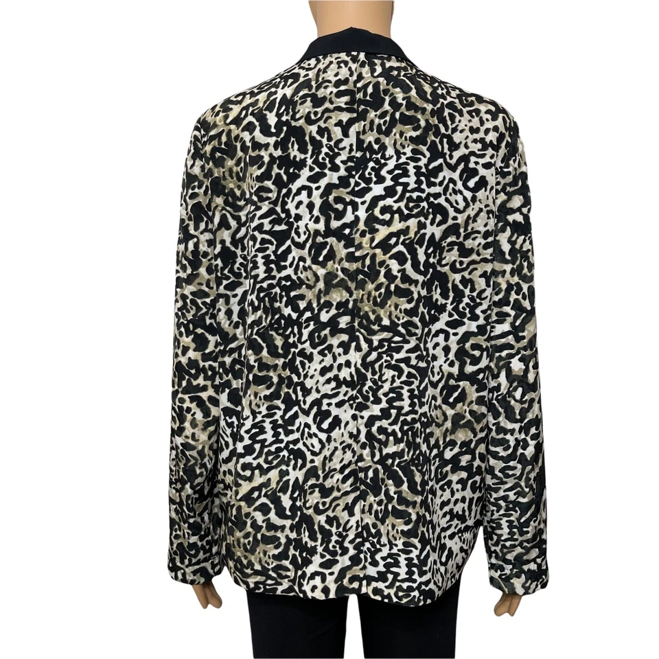Mossimo Blazer Animal Print Size M - Image 4 of 4