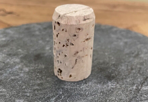 CORKS - Straight 20mm Diameter 40mm Length Bag of 25 - Picture 3 of 7