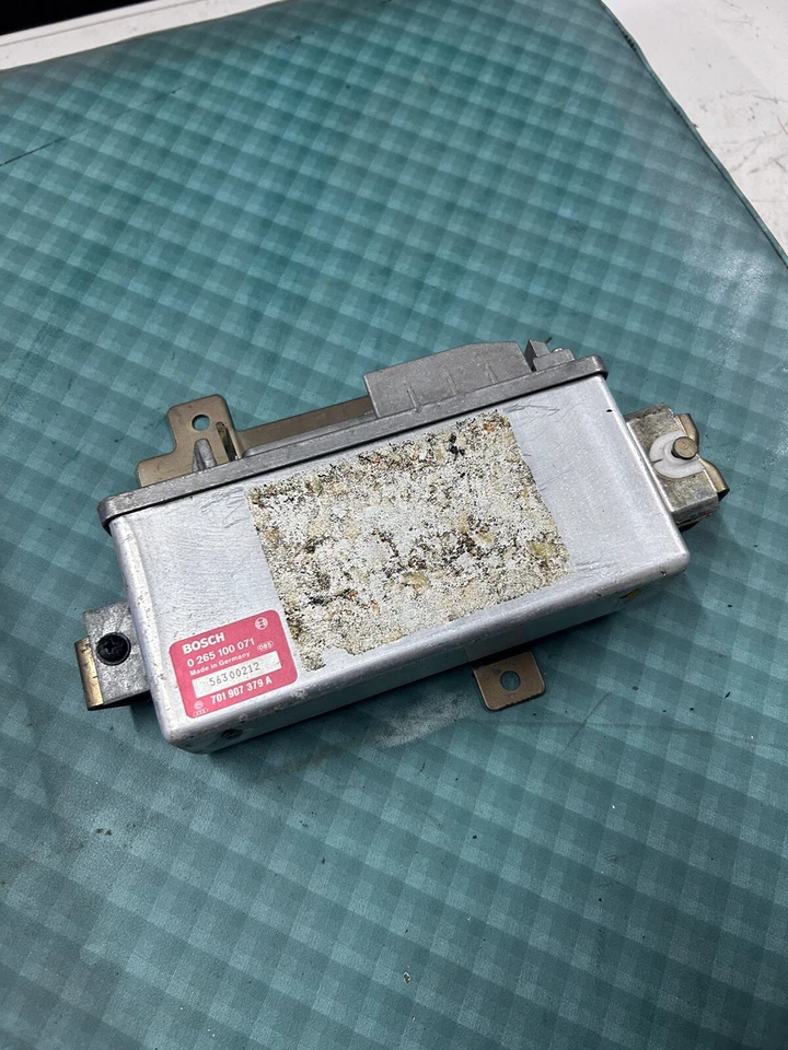 Módulo de unidad de control ABS 701907379A Volkswagen Transporter T4 VW - Imagen 2 de 4