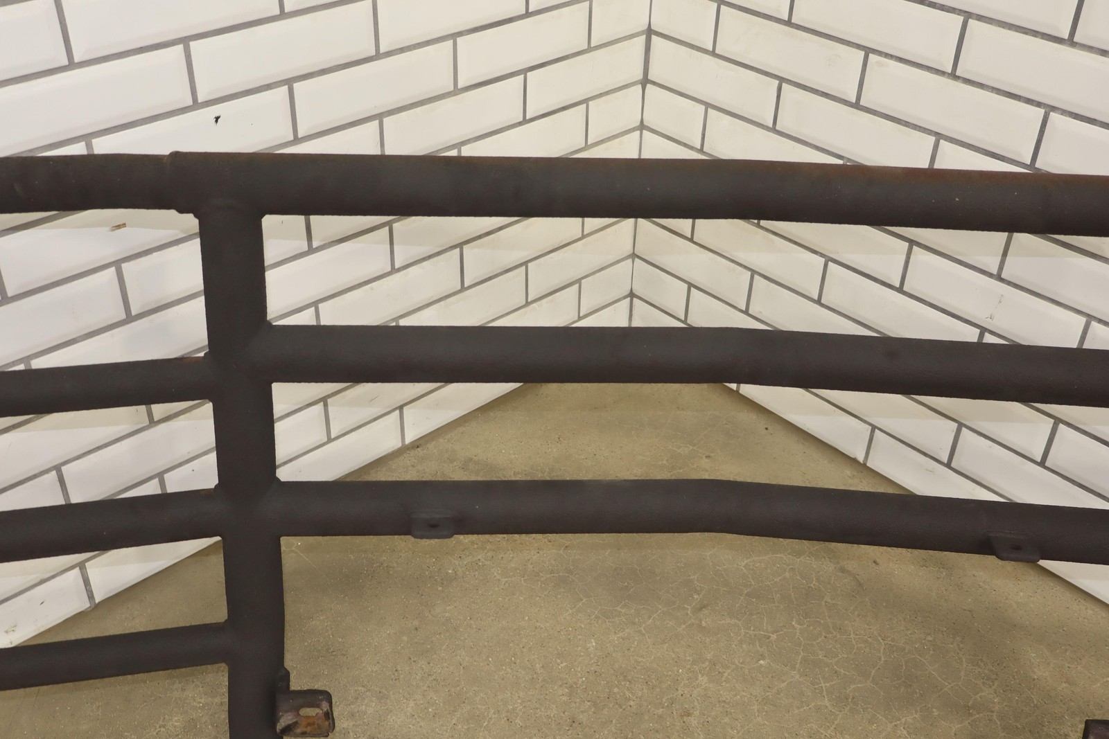 01-02 Chevy GMC Ranch Hand Legend Grille Guard GGC011BL1 Used