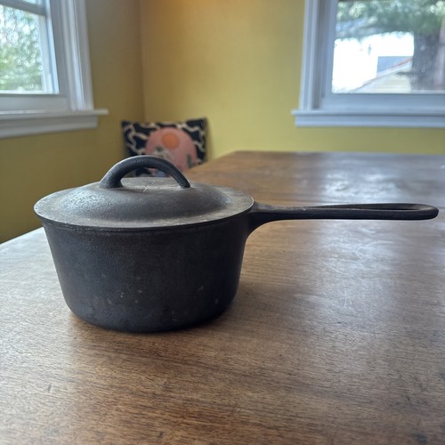 Vintage BSR Red Mountain Cast Iron Sauce Pan Stew Pot w/ Lid 2 Qt Quart