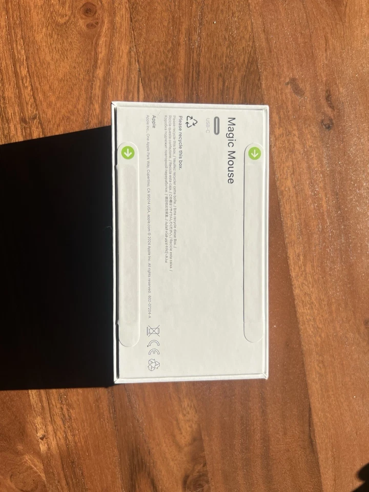 Apple Magic Mouse - White Multi-Touch Surface New Unopened Genuine A3204 - Image 2 of 3