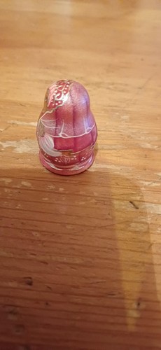 A Wooden Style Thimble Which Is Showing A Picture Of A Beautiful Russian Doll. - Picture 2 of 10