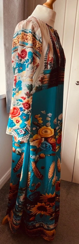 *Ukranian Style Blue & White Maxi Dress with Floral Print. Size L. - Image 3 of 4