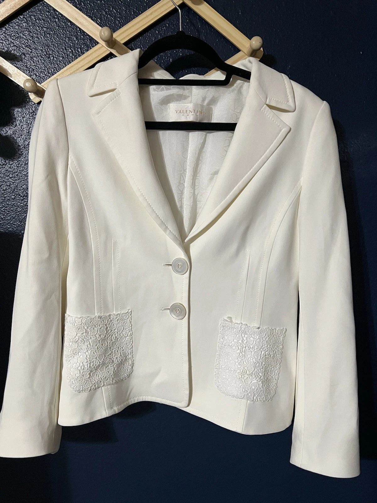 Splendido cappotto blazer Valentino Roma bianco con tasca in pizzo 44