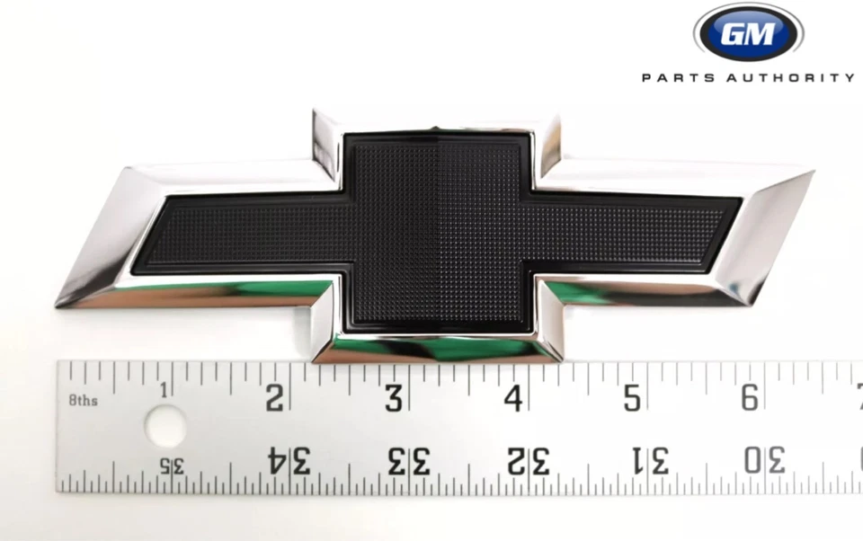 Chevrolet Malibu 2016-2025 paquete emblema pajarita negra delantera y trasera 42874582 OEM GM Foto 2 de 4
