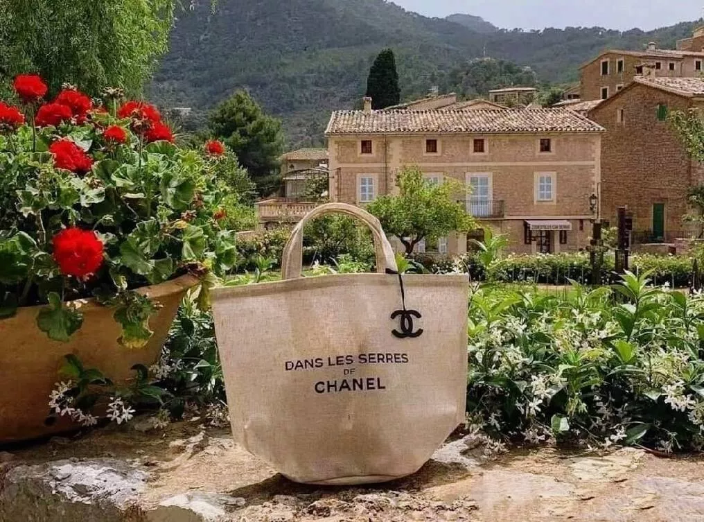 chanel jute tote bag