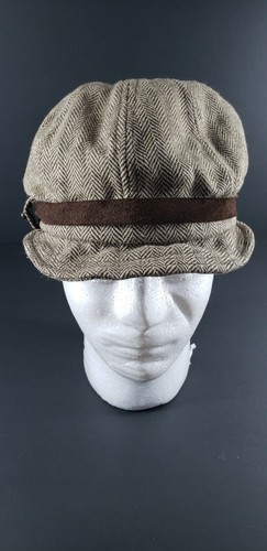 Preowned Disneyland Youth Newsboy Hat 