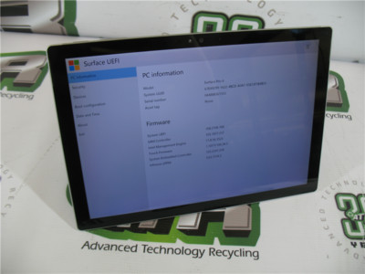 Microsoft Surface Pro 1724 i5-6300U 8GB 256GB SSD 12.3'' Screen