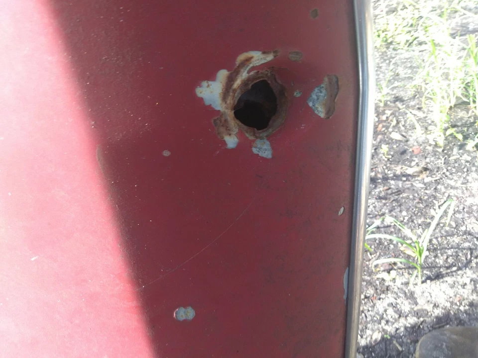 1971 BUICK GS CONVERTIBLE TRUNK LID - Image 3 of 3