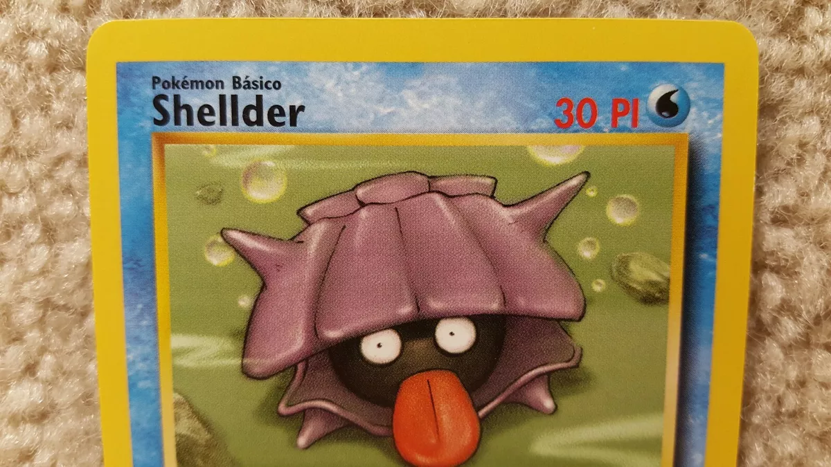 1st Edition Shellder And Cloyster Pokémon Card Evolution Set Near