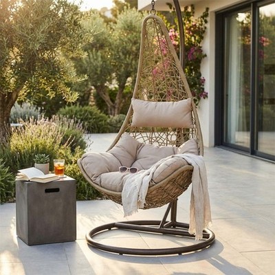 Maisons du Monde: la poltrona sospesa per un relax totale