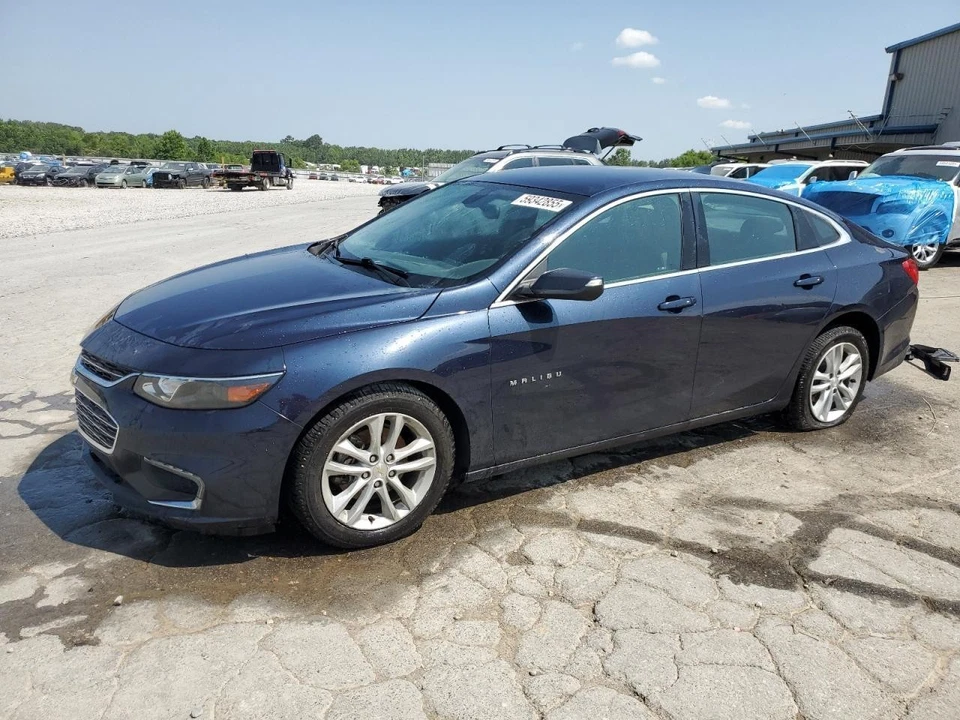 Used Front Right Door Assembly Front fits: 2016 Chevrolet Malibu automatic down Foto 2 de 4