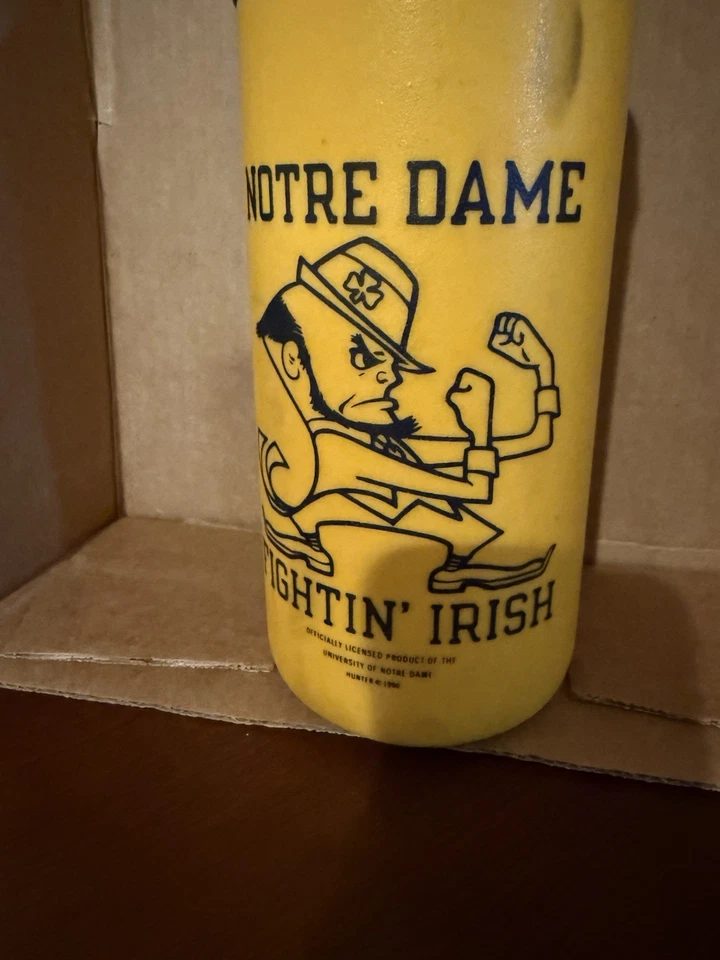Botella de agua de colección Notre Dame lucha irlandesa Koozie deportes fútbol ND 1990  Foto 2 de 4
