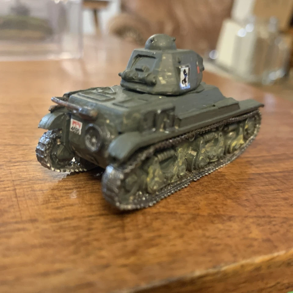 R-35 Light French Tank Metal Built 1/72 - Image 4 of 4
