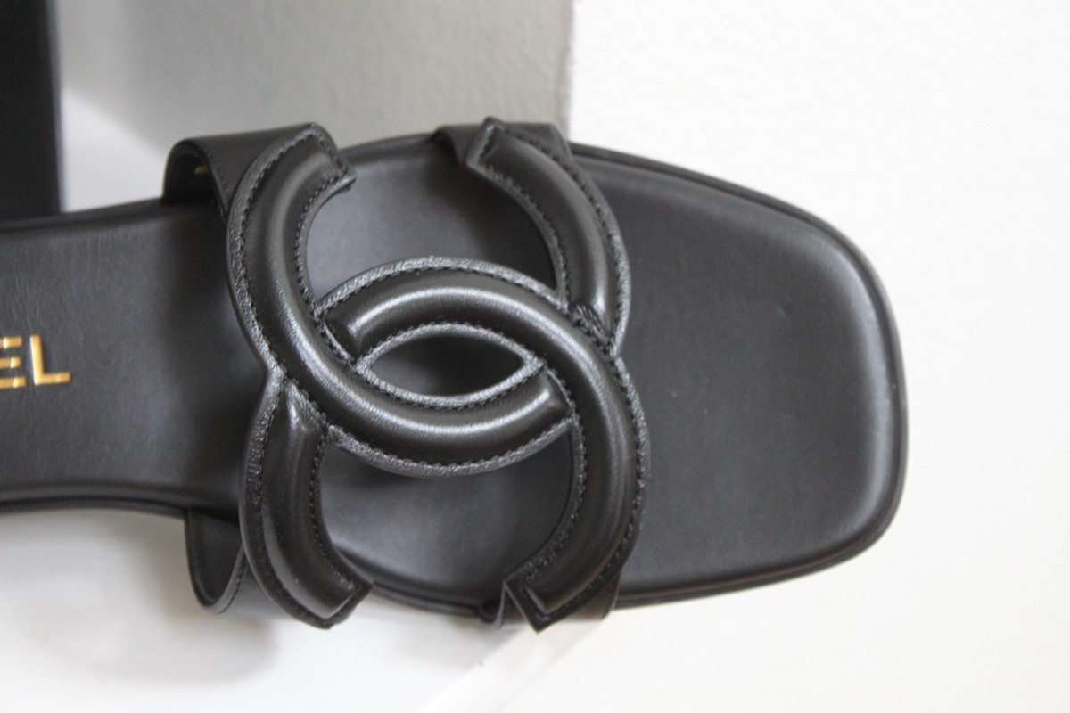 sz 8.5 / 39 CHANEL CC Logo Black Leather Mules Slide Slip on Flat