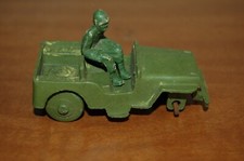 VINTAGE MPC Marx LIDO WW2 3 inch Jeep and toy soldiers driver army playset items